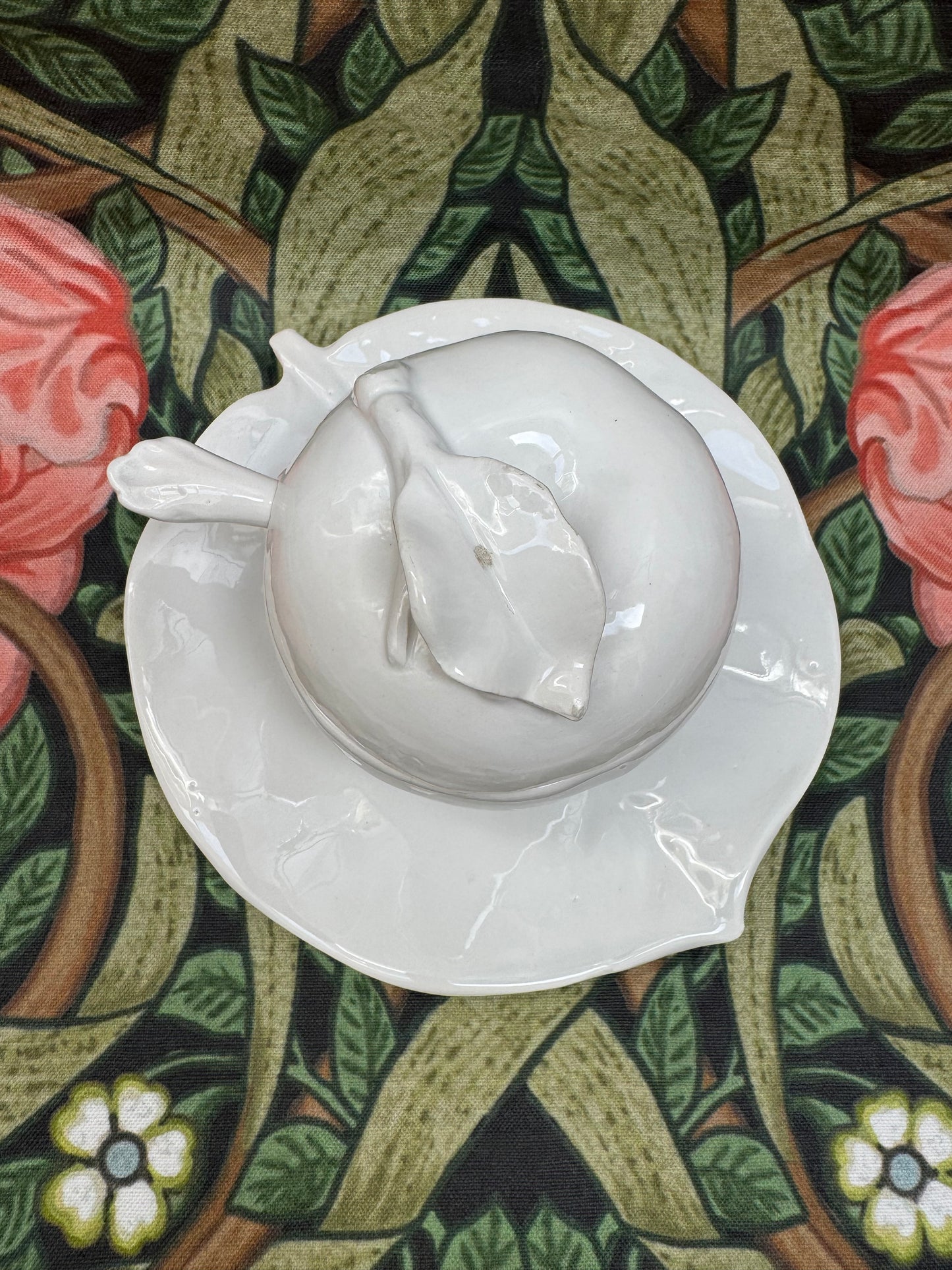 Apple-Shaped Marmalade Serving Dish