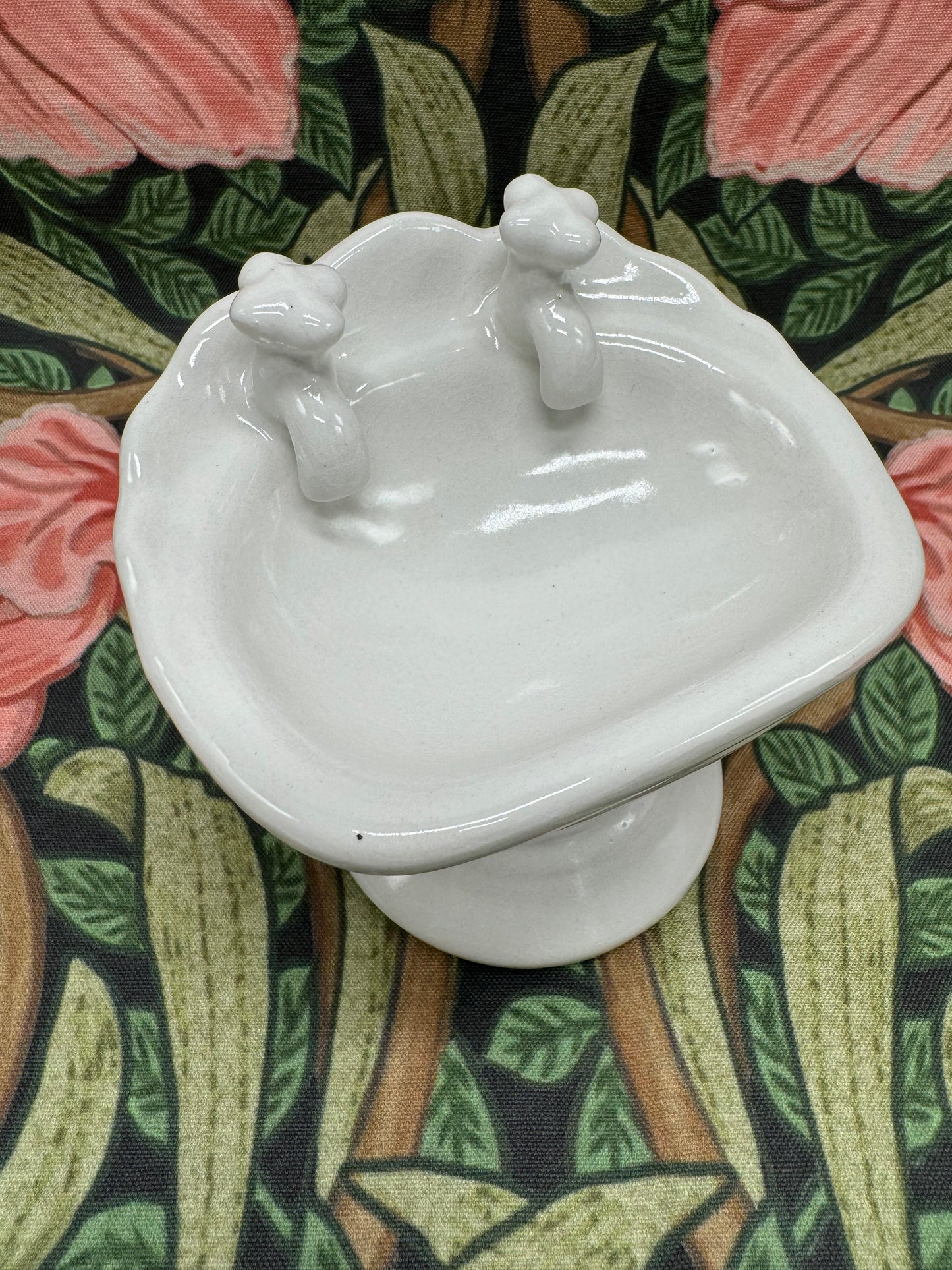 Ceramic Sink Soap Dish